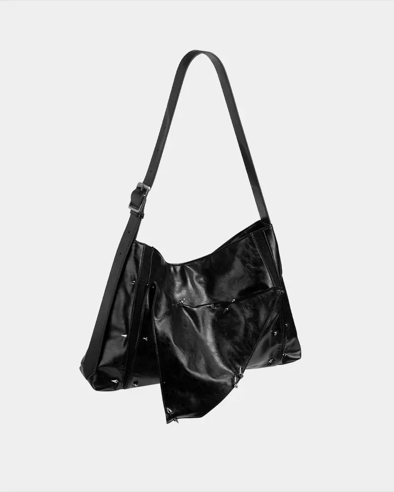 Lace bag with a fold-over flap